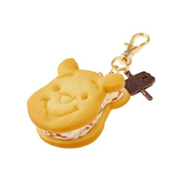 プー / ハニーキャラメル クッキーサンドアイス バッグチャーム【ディズニー アクセサリー】 | Q-pot. ONLINE SHOP