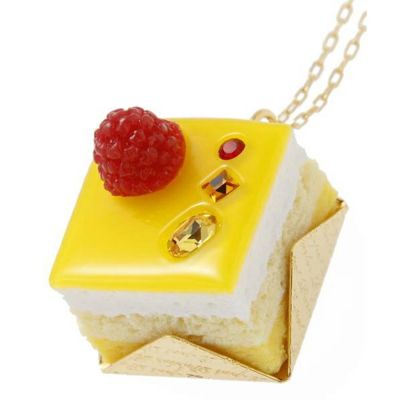 プチ マンゴーケーキネックレス