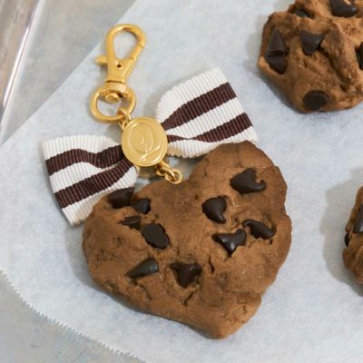 チョコレートチップ リボンクッキー バッグチャーム