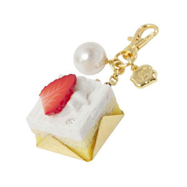 SOLD】いちごケーキポメラニアン バックインバック マカロンチャーム 
