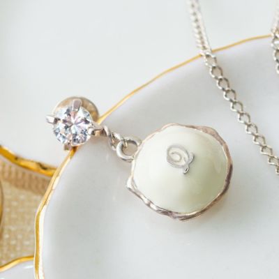 【残り1点】マカロンシルバーピアス バニラ
