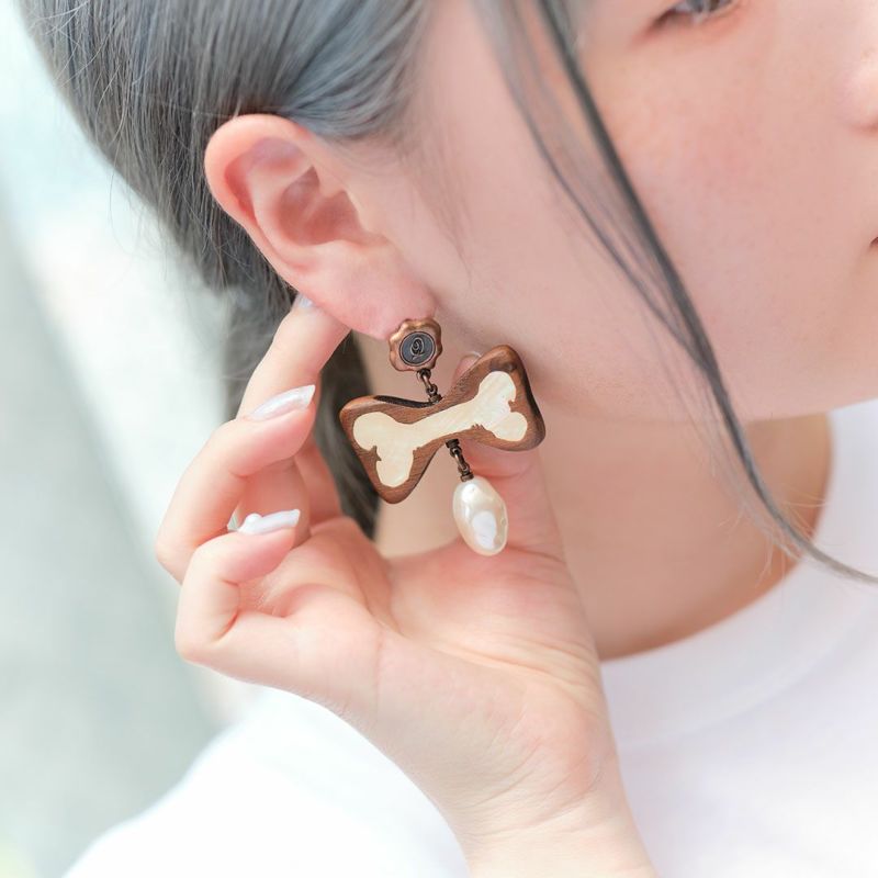 Ribbon Bone ピアス | Q-pot. ONLINE SHOP