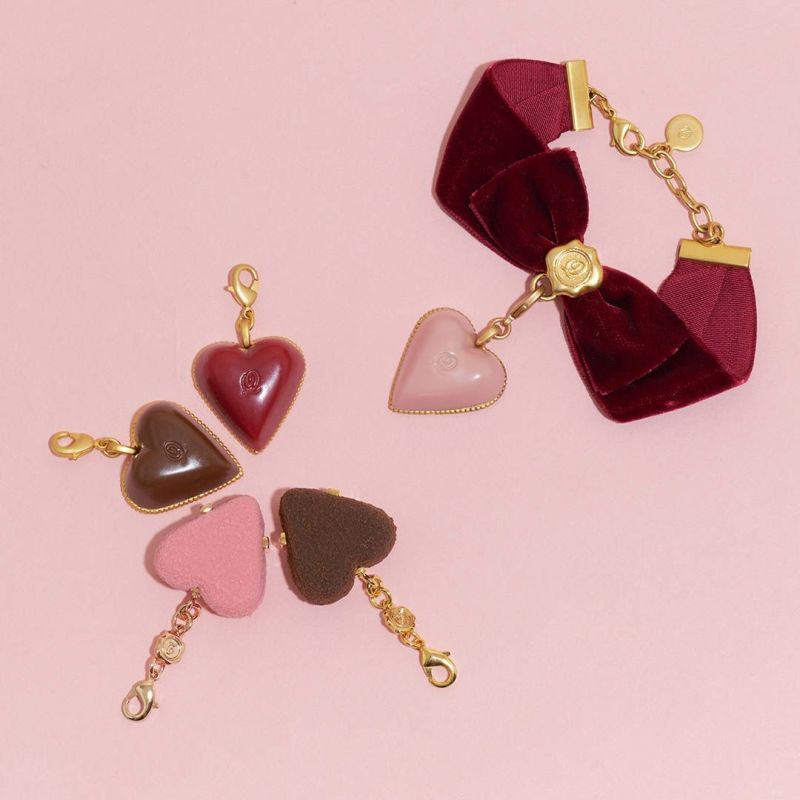 ブレスレット/エラベルシアワセ ベルベットリボン(レッド) | Q-pot