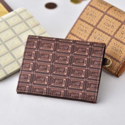 ビターチョコレート フラップショートウォレット（財布）