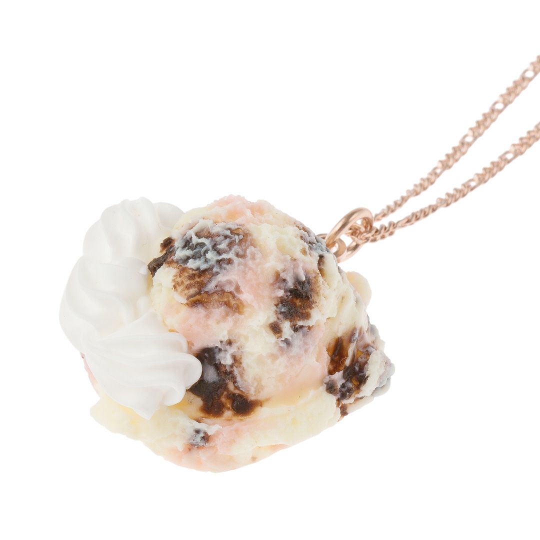 ストロベリーチョコレートホイップアイスクリーム ネックレス オンラインショップ限定