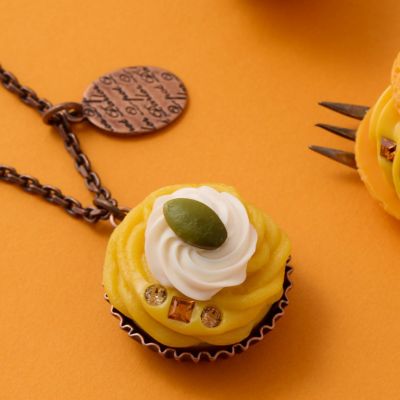 カボチャモンブランカップケーキ ネックレス