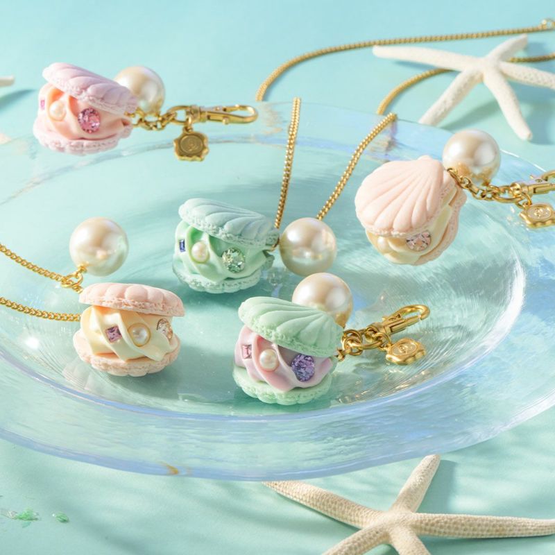 Q-pot.×ポケモン　ピカチュウ　クリーミーマカロンバッグチャーム ピカチュウがマカロンに、キューポットからポケモンコラボの