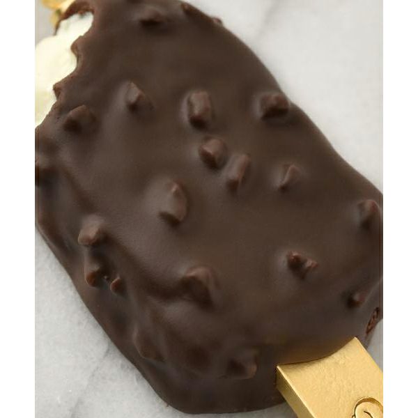 【Q-pot.人気商品】ミルクチョコレートアイスバーネックレス&バッグチャーム アメリカンポップカルチャーを感じさせる、レトロなドレス