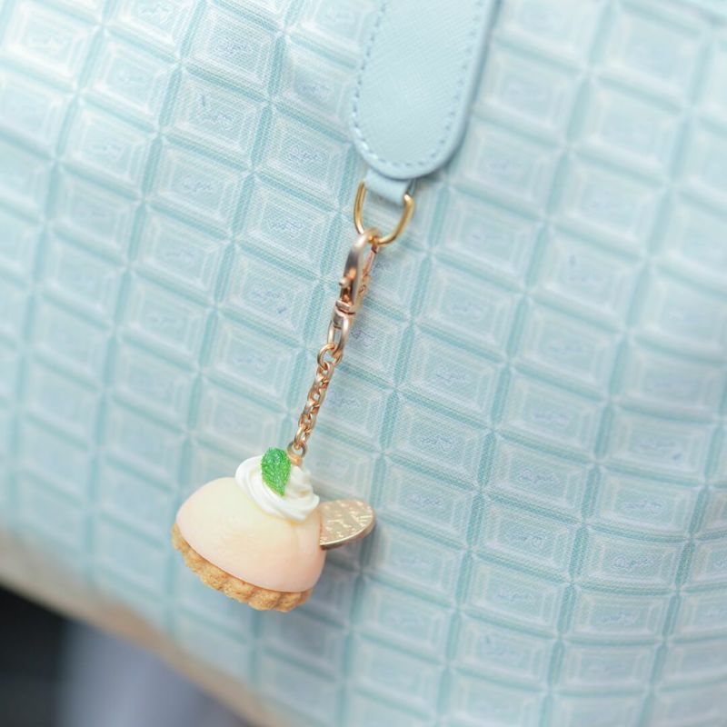 ピーチ プチケーキ バッグチャーム | Q-pot. ONLINE SHOP