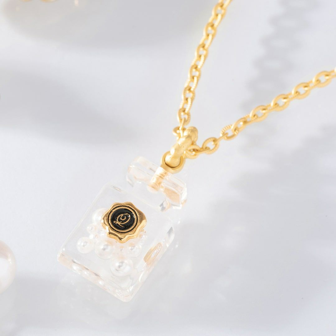 パールパフュームボトル ネックレス