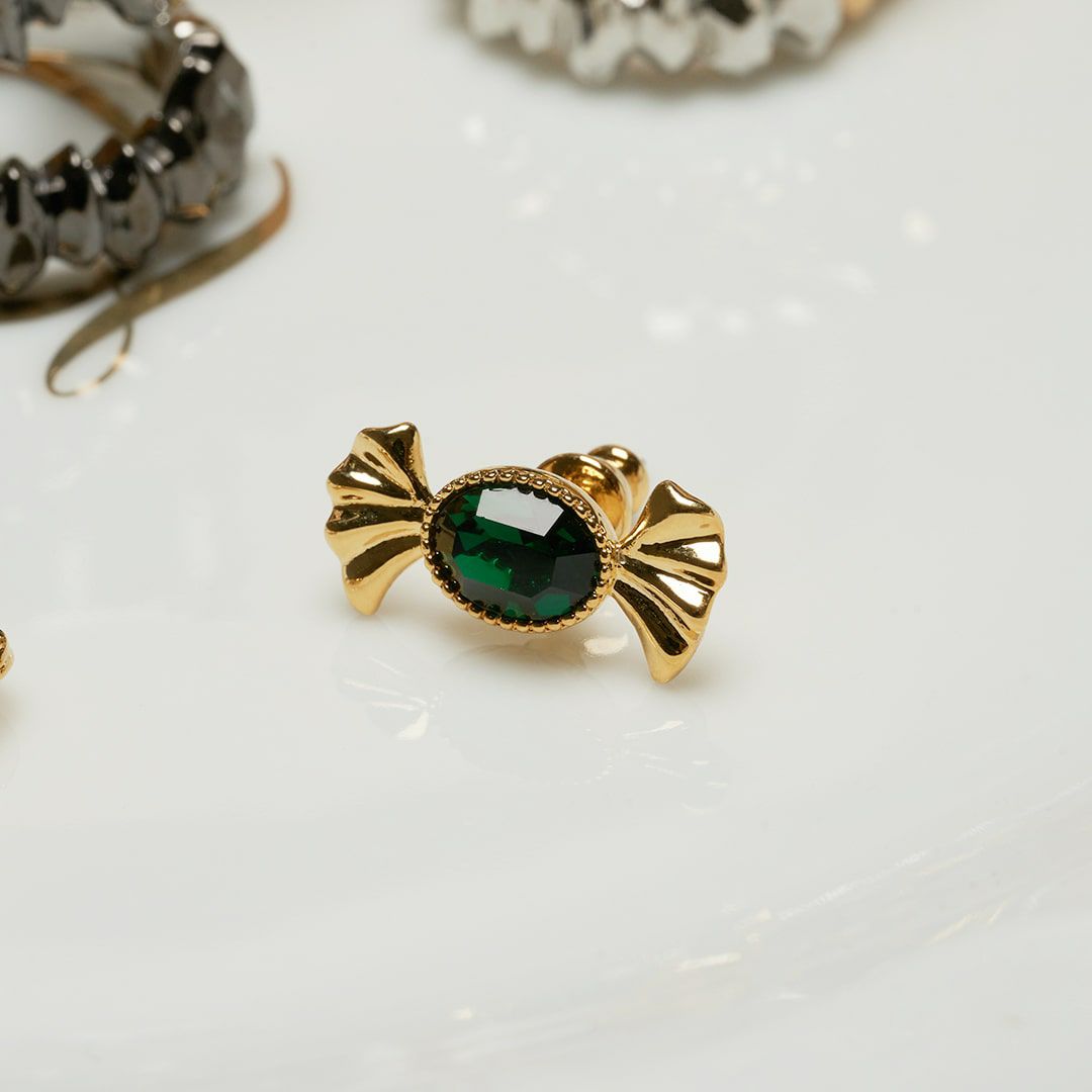 Poppy コラボ ピアス