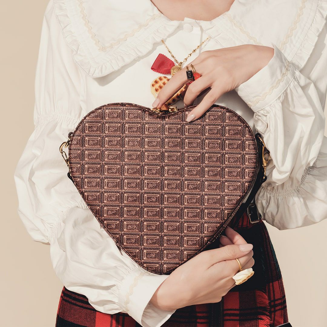 ビターチョコレート・ハート クロスボディーバッグ | Q-pot. ONLINE SHOP