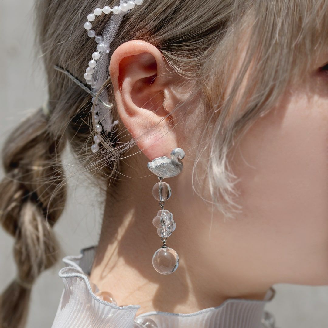 バレエコア スワン クリア ピアス