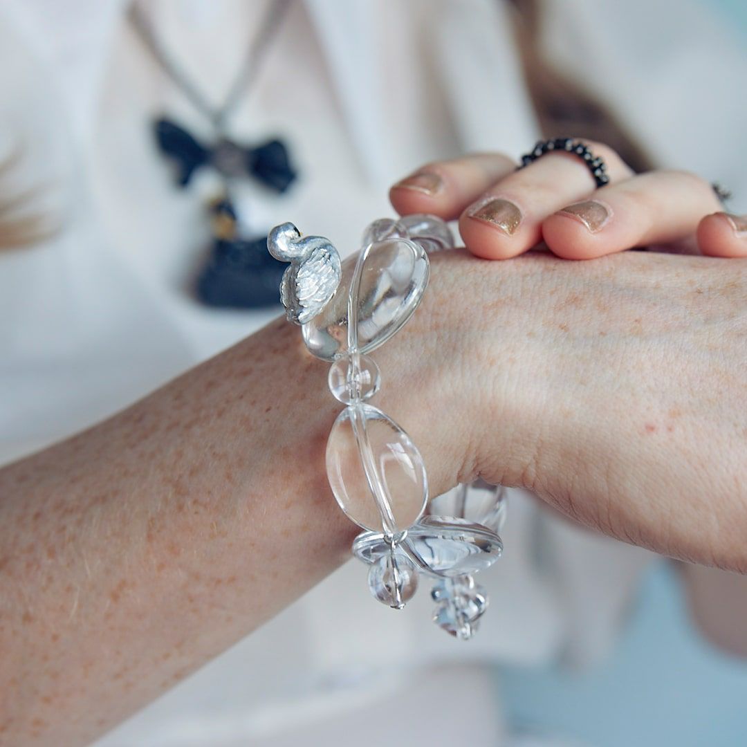 バレエコア スワン クリア ブレスレット