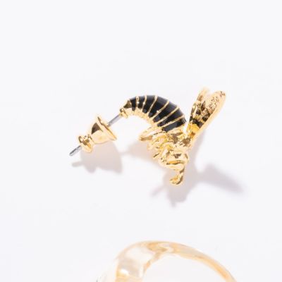 ハチ ノ ヒトサシ ピアス