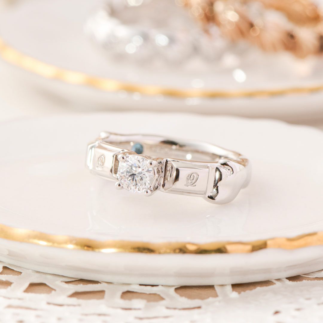 プラチナ 婚約指輪