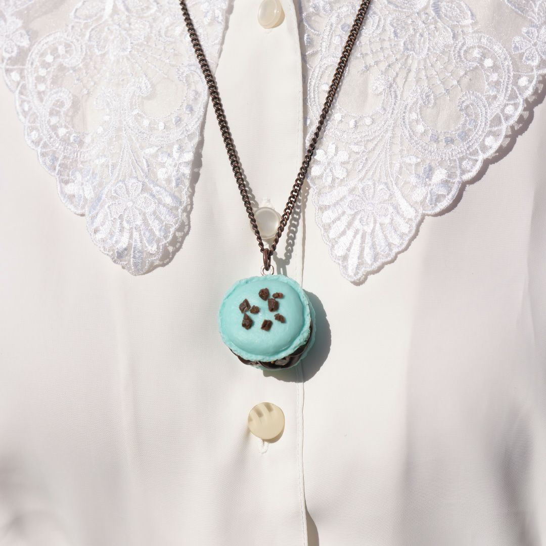 チョコミント　マカロン　ネックレス
