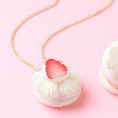 ホイップ＆ストロベリーマカロン ネックレス