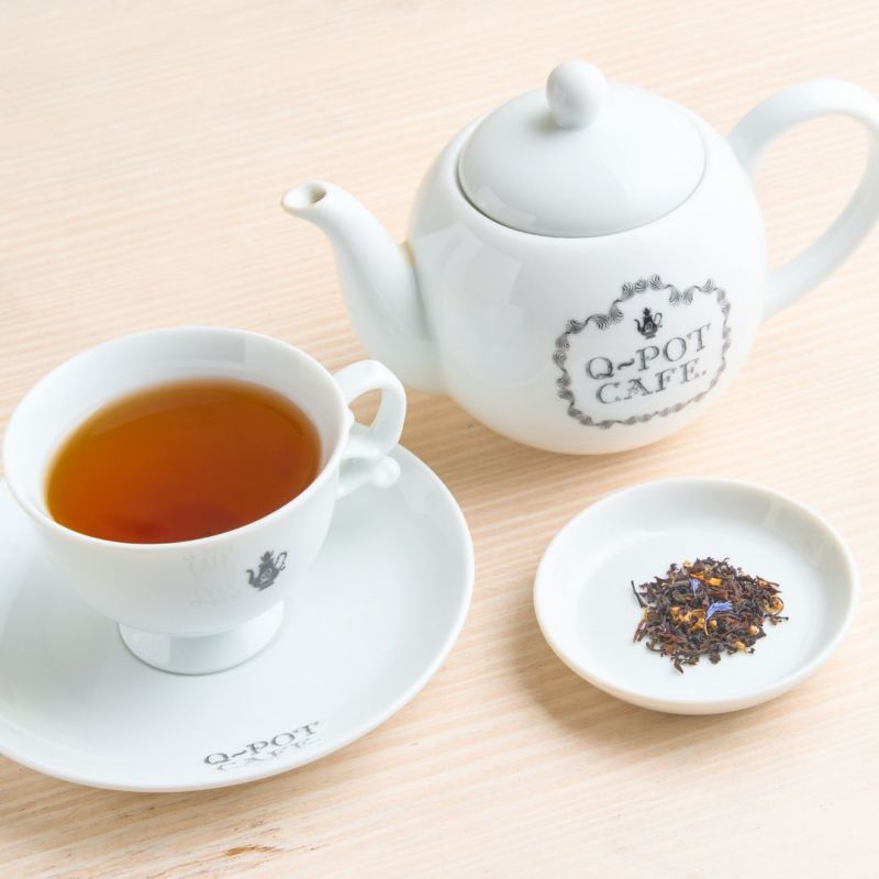 Q-pot. - Q-pot. CAFE カップ&amp;ソーサー 注射器＆クランベリーソーダ / 750円(税込)※セットドリンクの