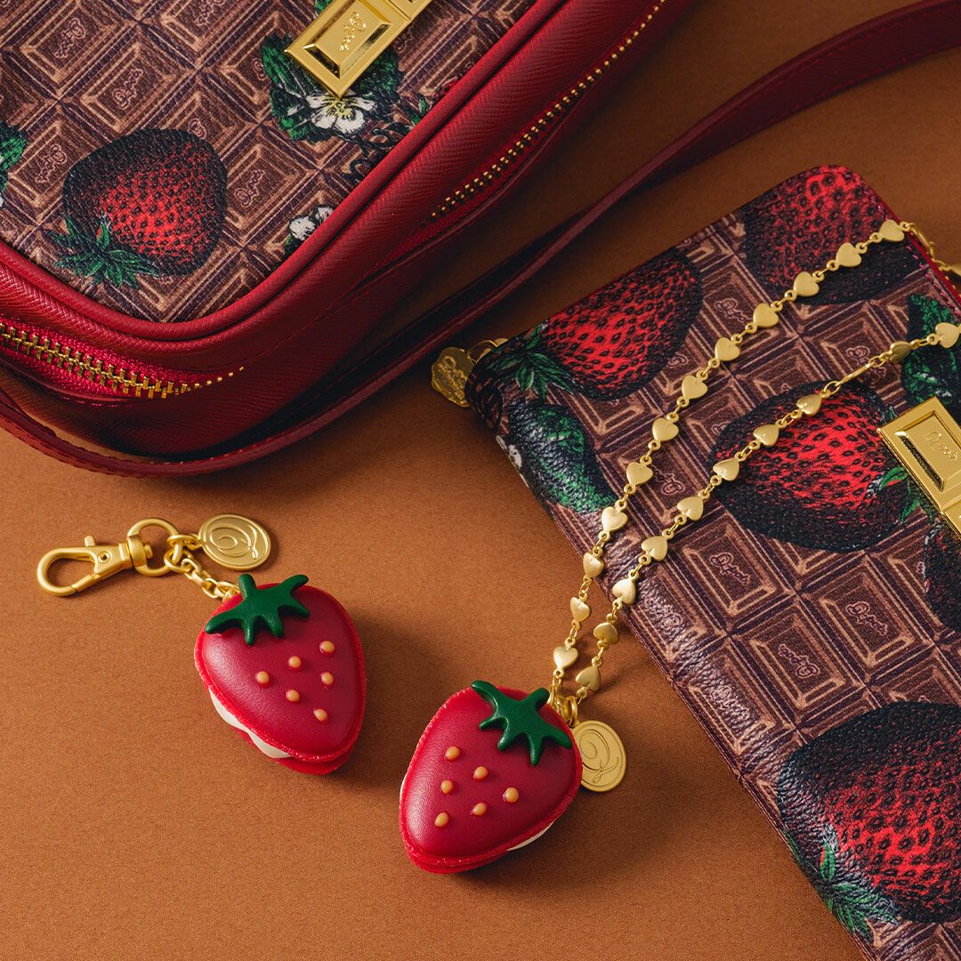 ストロベリーマカロン バッグチャーム(赤)