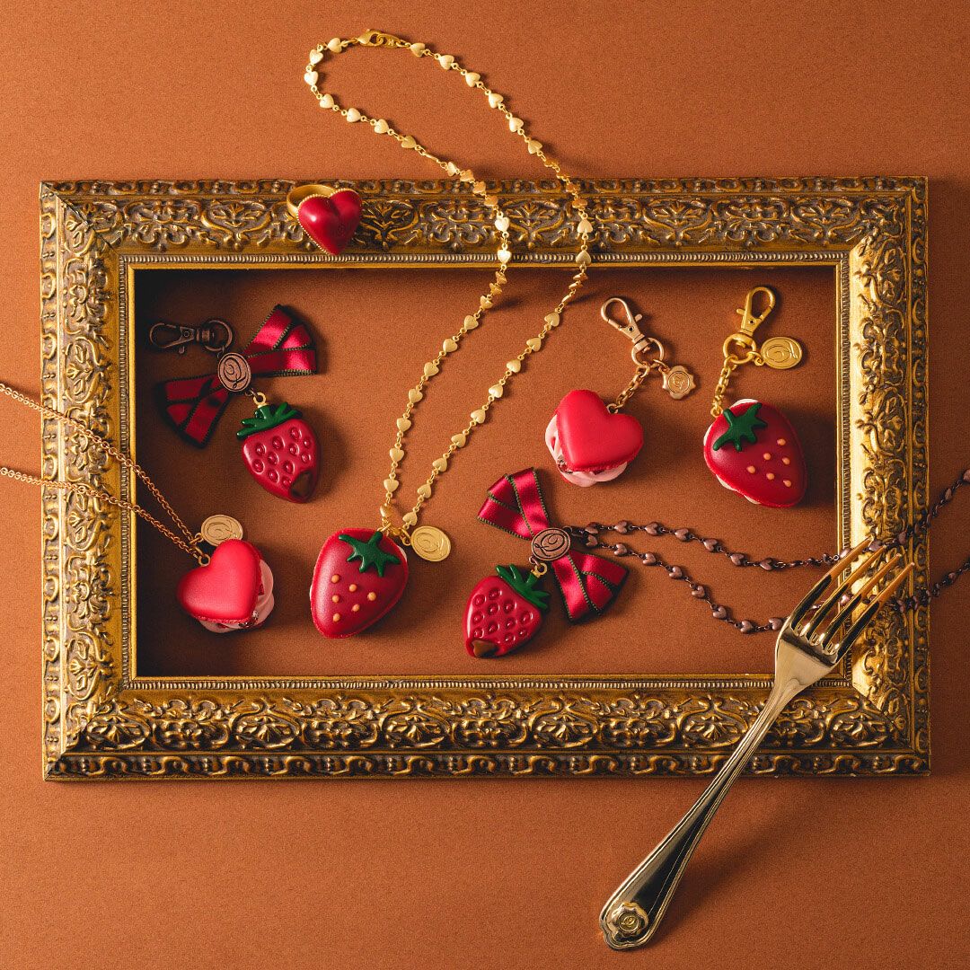 ストロベリーマカロン バッグチャーム(赤)