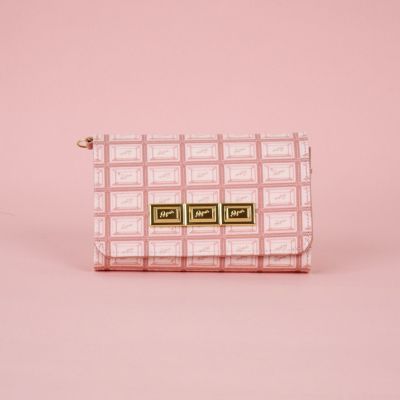 ストロベリーチョコレート　ショートウォレット（財布）