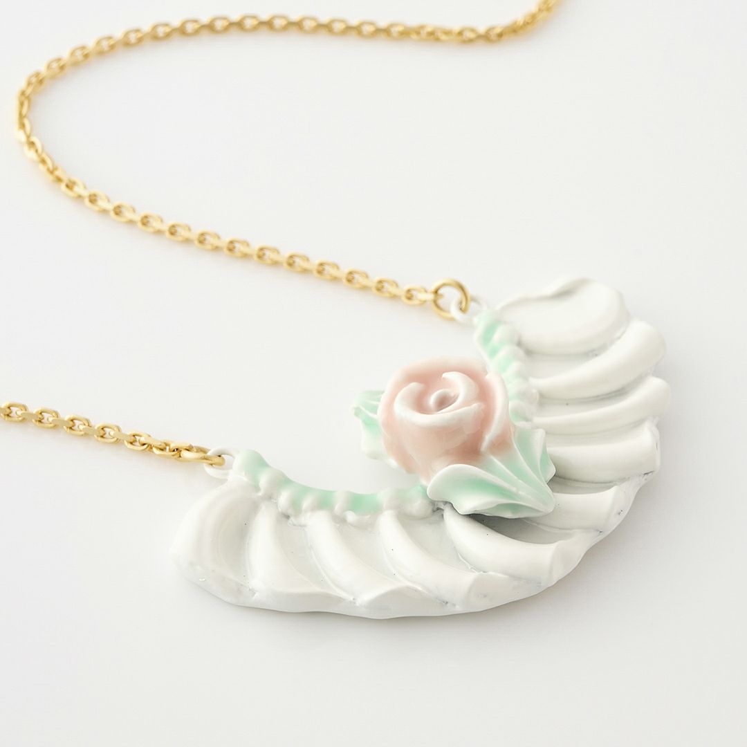 バレエコア フリル ホワイト  ローズ ネックレス