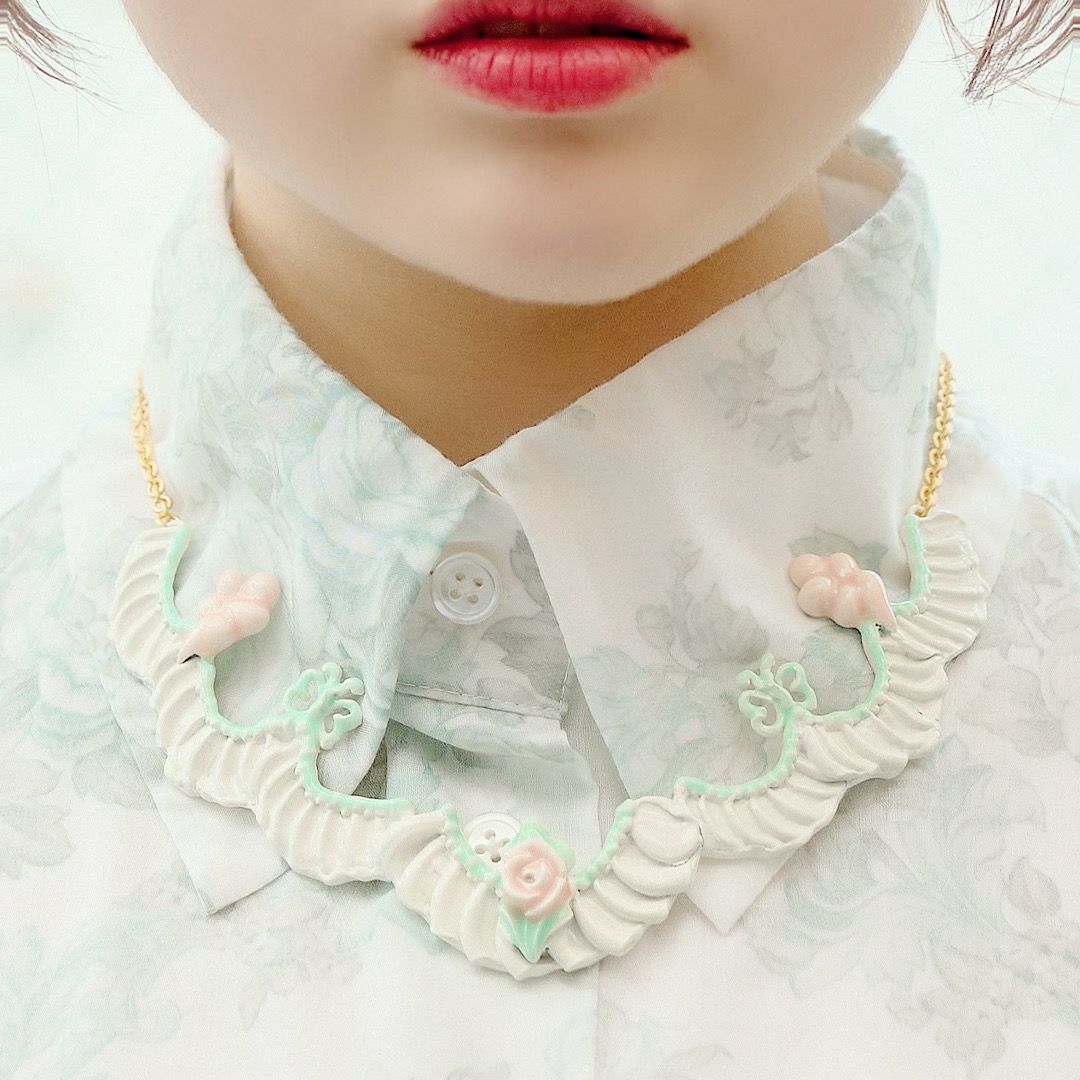 バレエコア フリル ホワイト  ローズ ネックレス