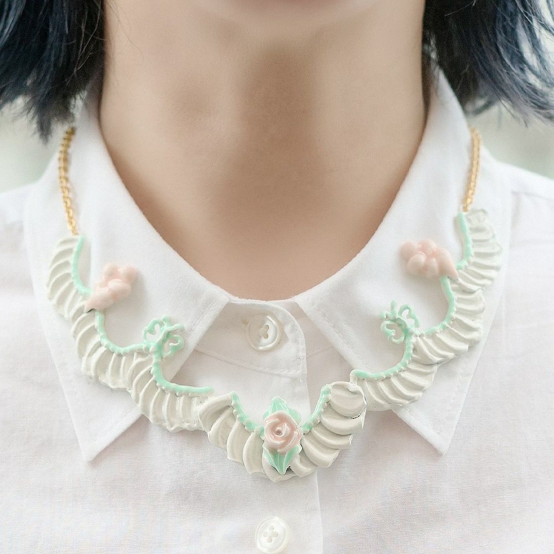 バレエコア フリル ホワイト  ローズ ネックレス