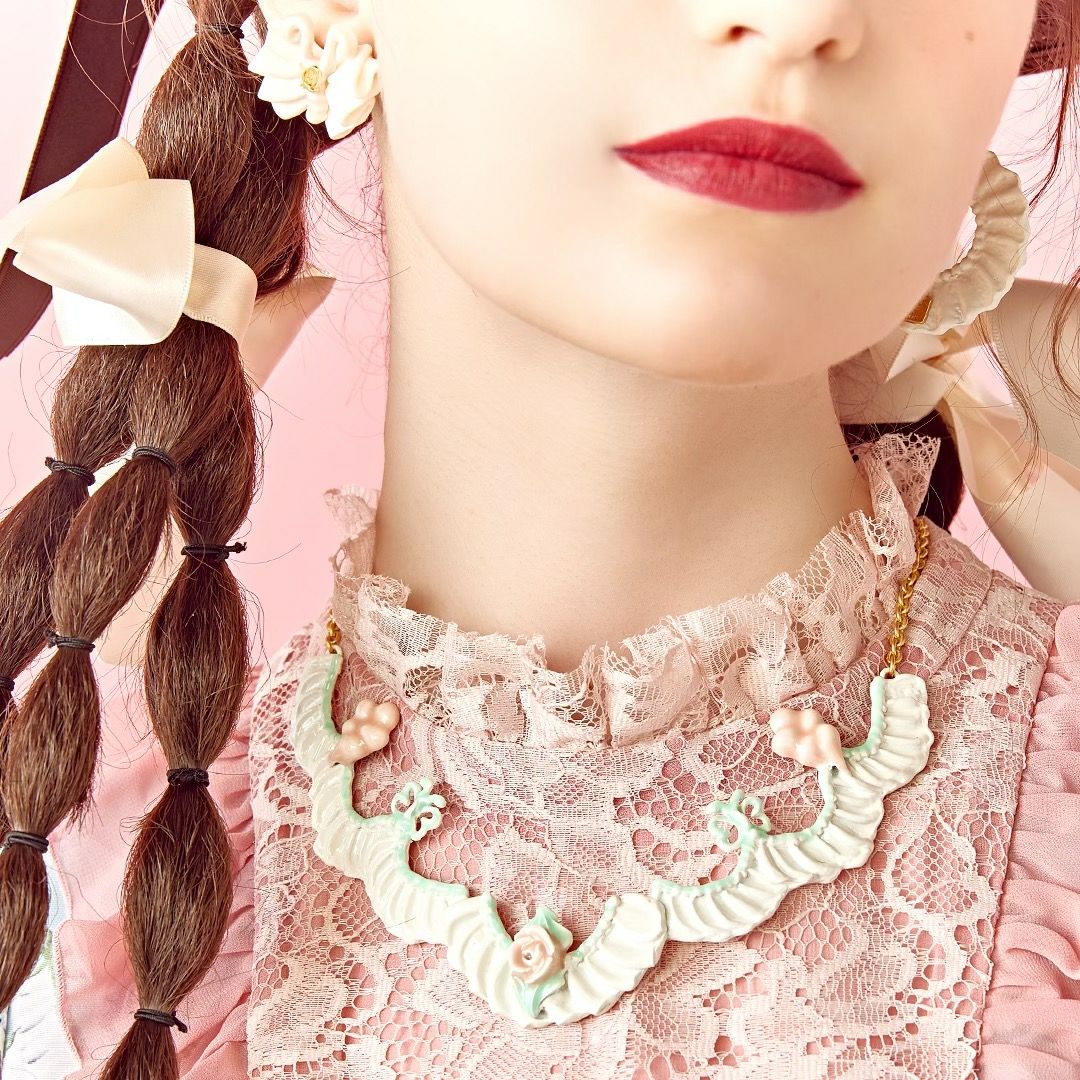 バレエコア フリル ホワイト  ローズ ネックレス