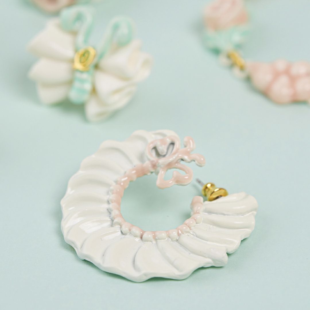 バレエコア フリル ホワイト ピアス