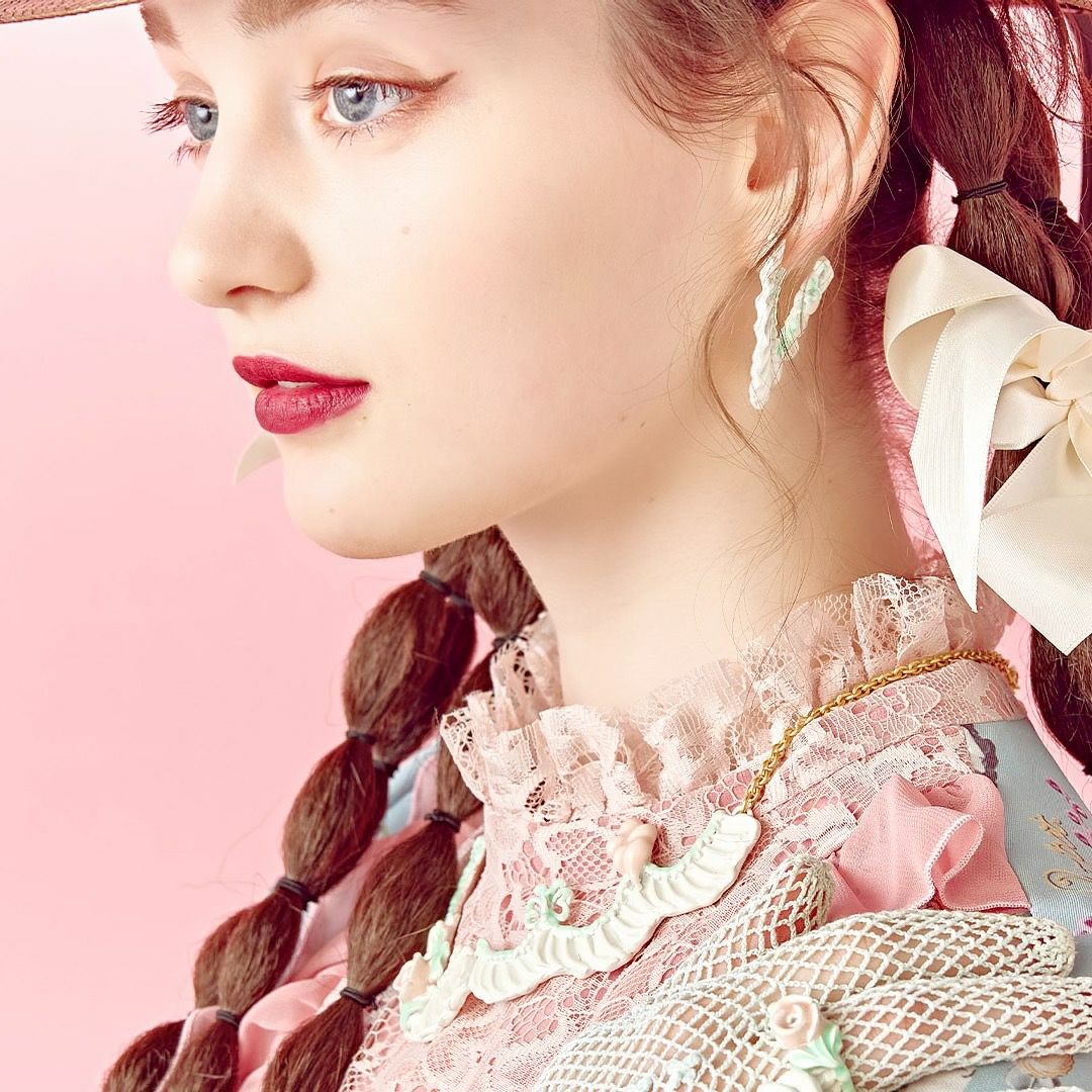 バレエコア フリル ホワイト ピアス