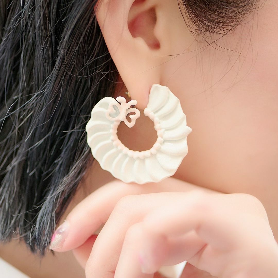 バレエコア フリル ホワイト ピアス