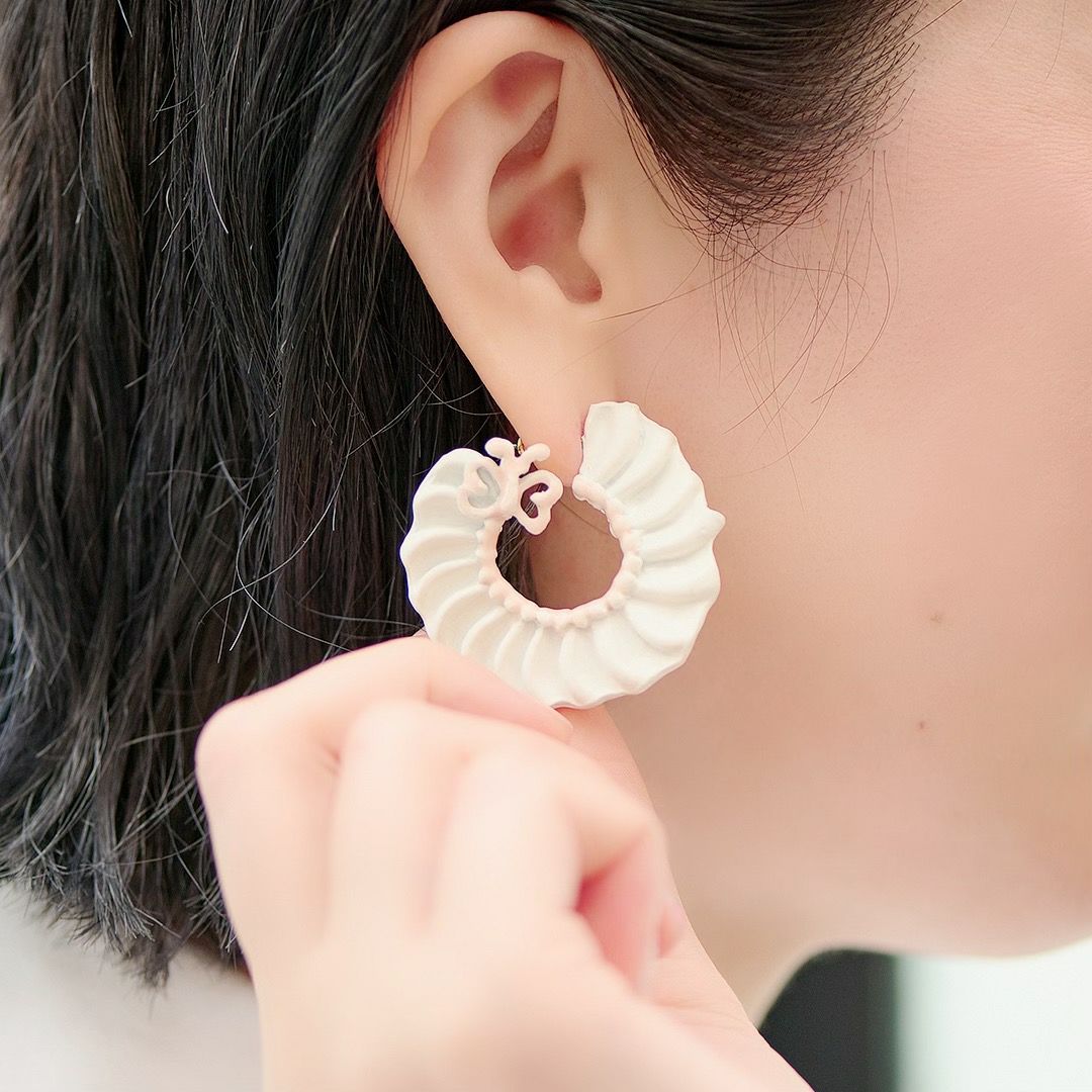 バレエコア フリル ホワイト ピアス