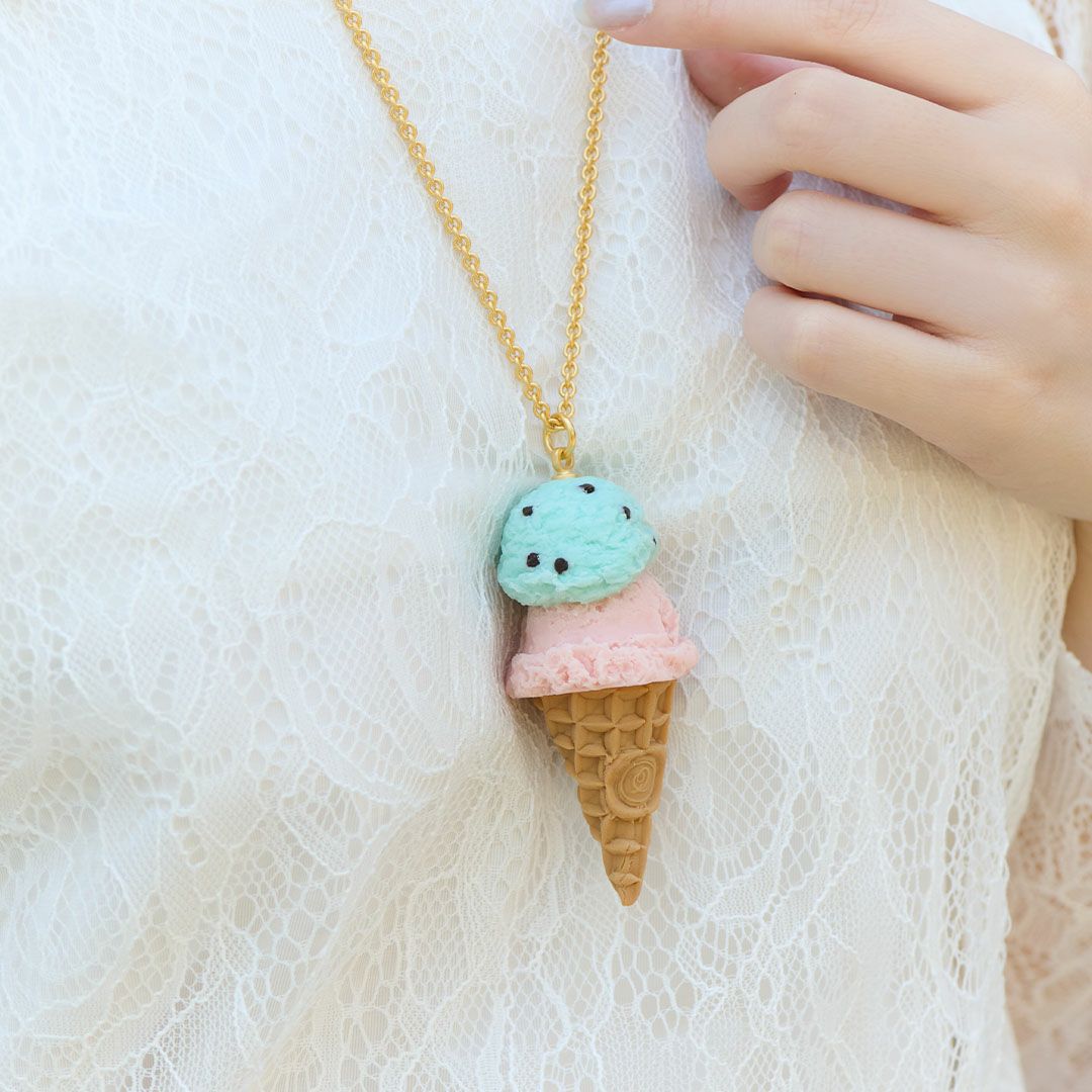 チョコミント　アイス　ネックレス