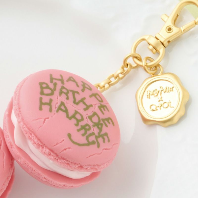 HAPPEE BIRTHDAE HARRY マカロン バッグチャーム【ハリーポッターコラボ】 | Q-pot. ONLINE SHOP