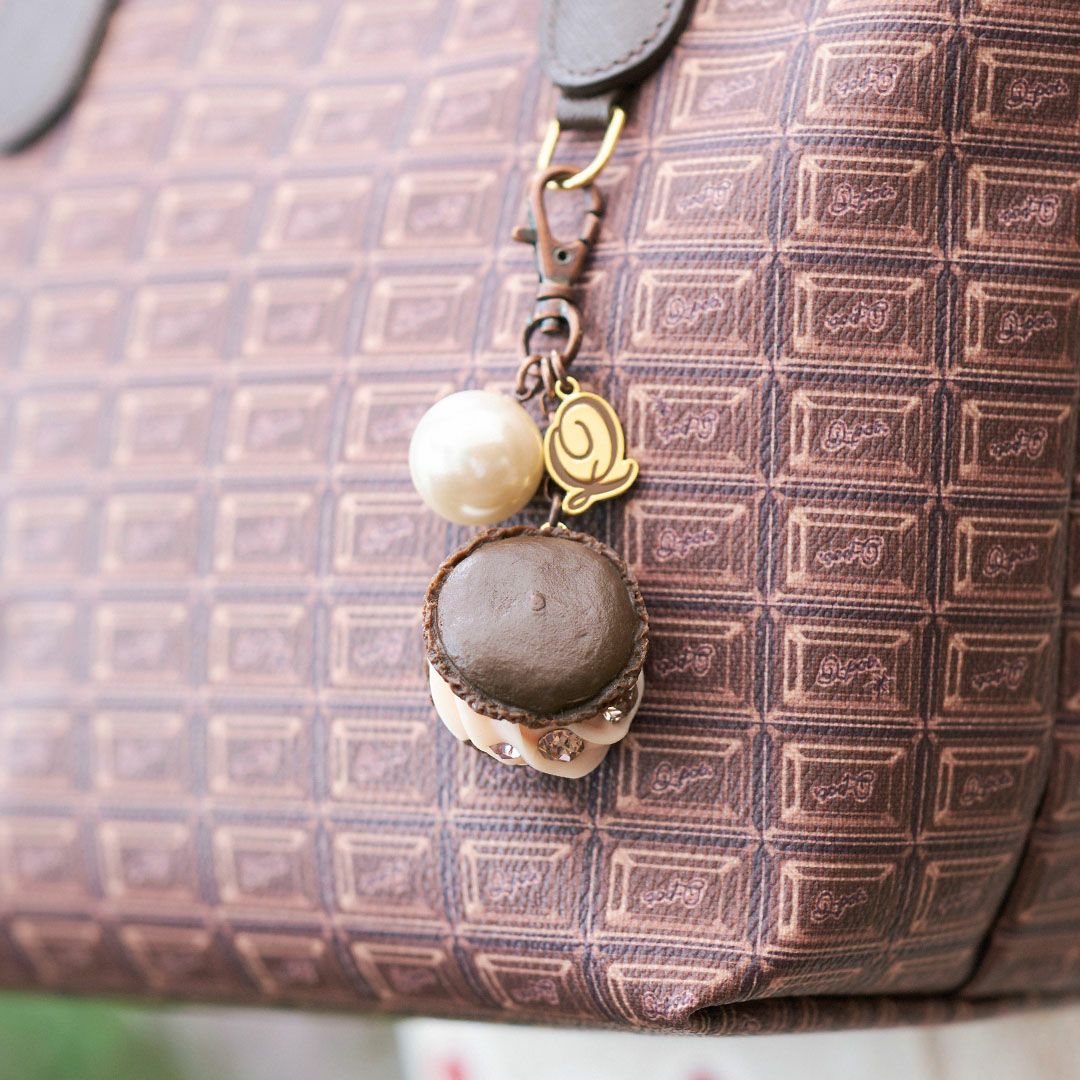 ブラウニーラズベリーマカロン　バッグチャーム ピンク オンラインショップ限定