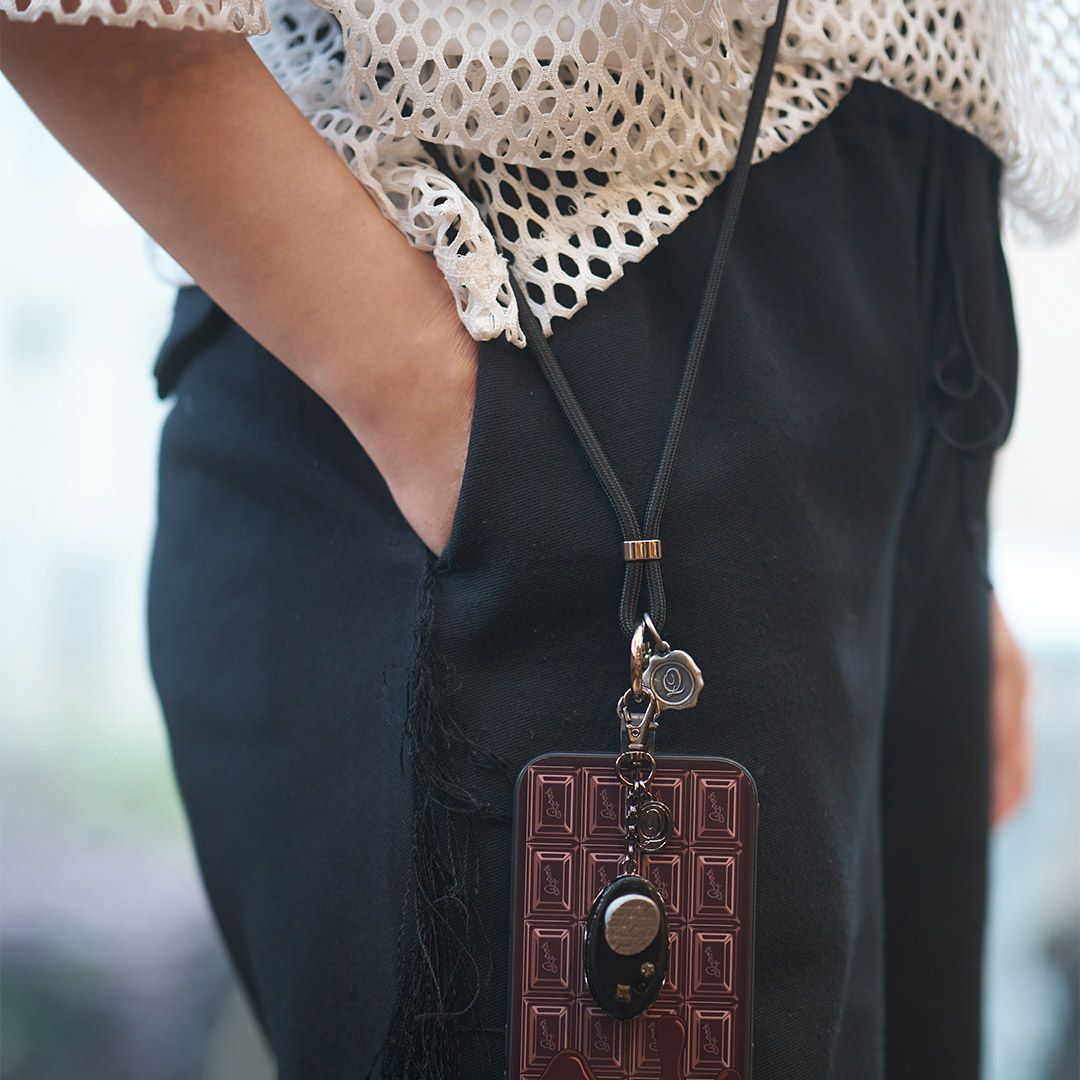 スマホショルダー（ブラック）