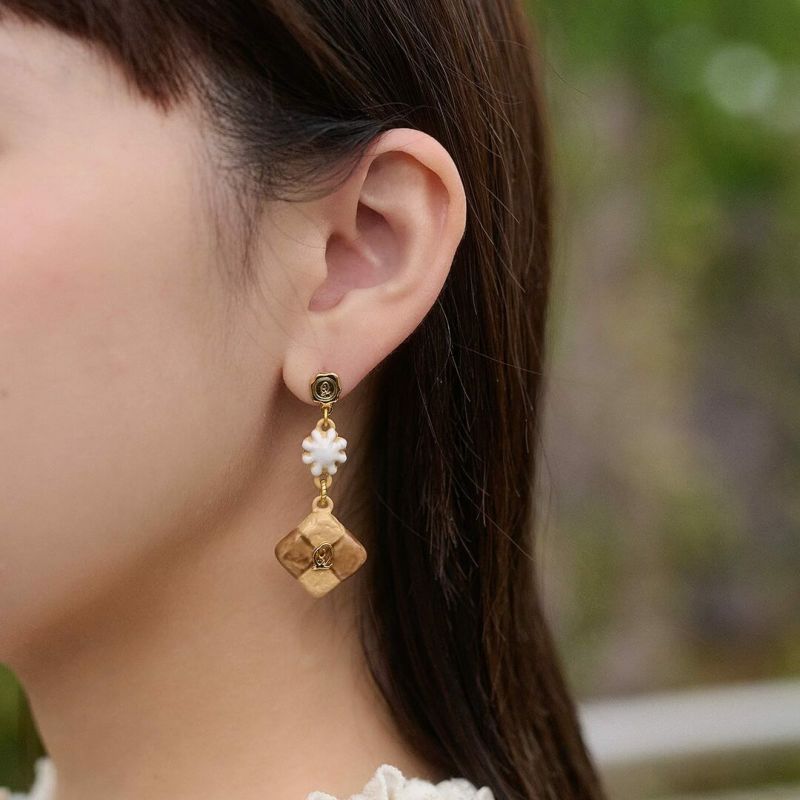 残り1点】アイスボックスクッキー ピアス | Q-pot. ONLINE SHOP