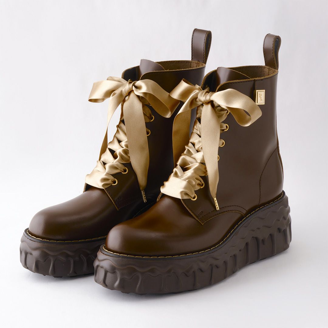 本革 メルティングチョコレート サテンリボンレースアップシューズ（ブラウン） ブーツ