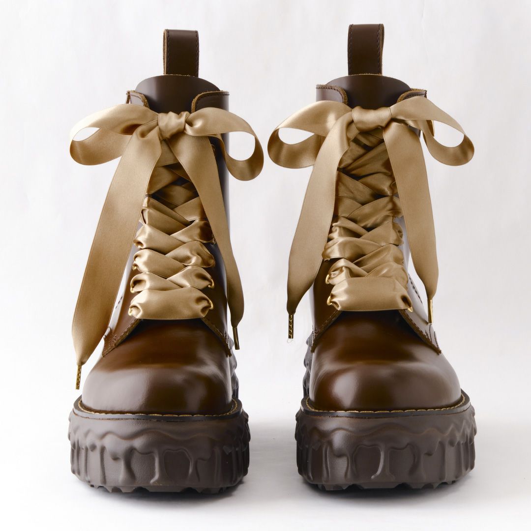 本革 メルティングチョコレート サテンリボンレースアップシューズ（ブラウン） ブーツ