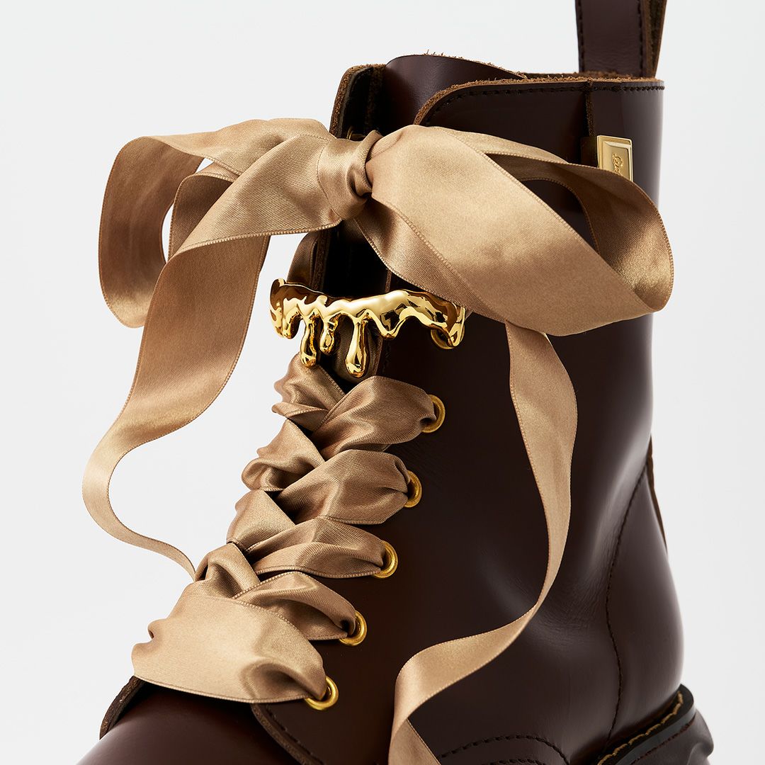 本革 メルティングチョコレート サテンリボンレースアップシューズ（ブラウン） ブーツ