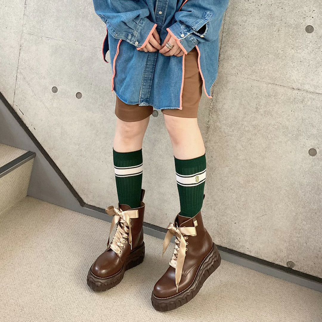 本革 メルティングチョコレート サテンリボンレースアップシューズ（ブラウン） ブーツ