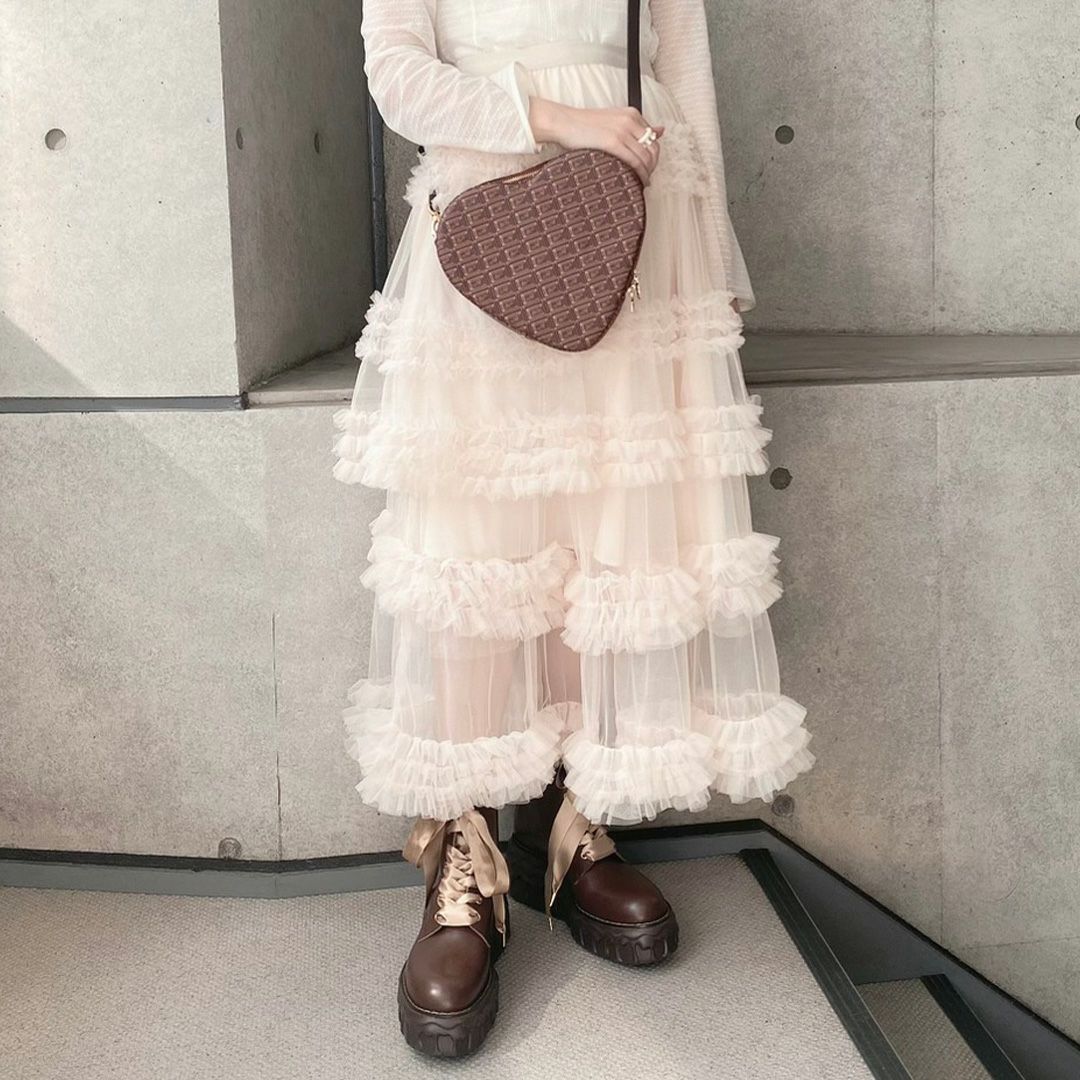 本革 メルティングチョコレート サテンリボンレースアップシューズ（ブラウン） ブーツ