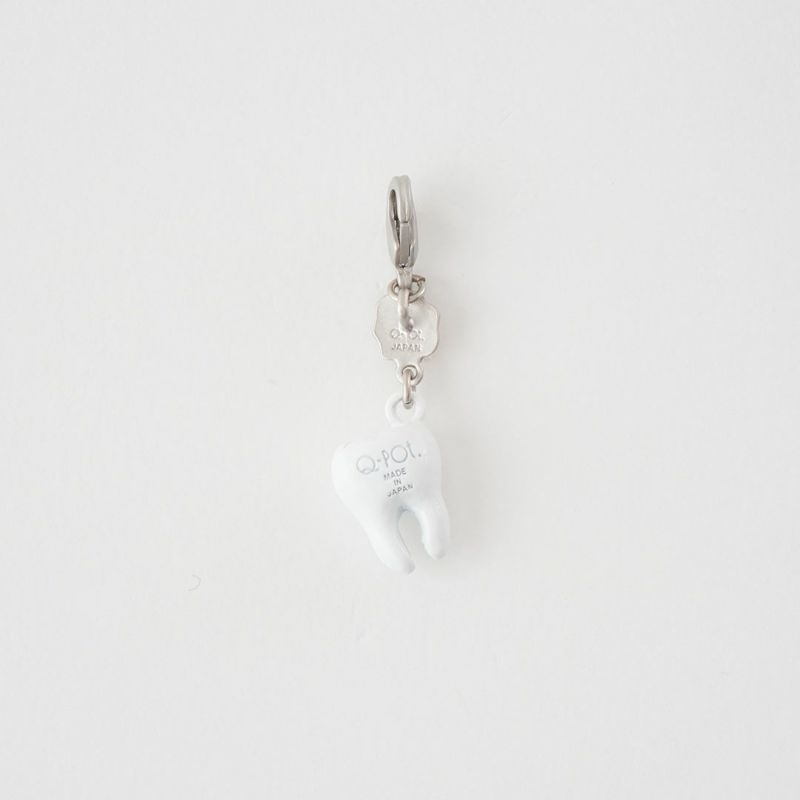 Q-pot. 歯磨き粉ネックレス＆白い歯チャーム 白い歯チャーム | Q-pot. ONLINE SHOP