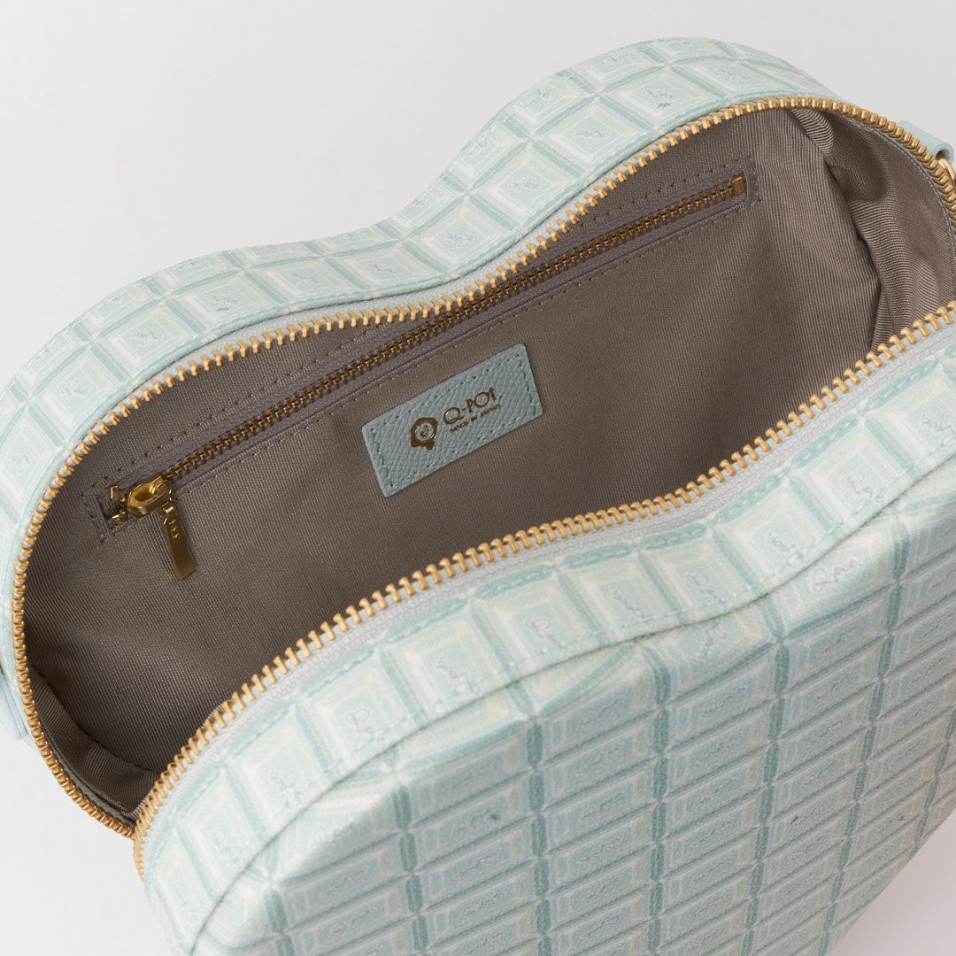 チョコミント　ハート型バッグ