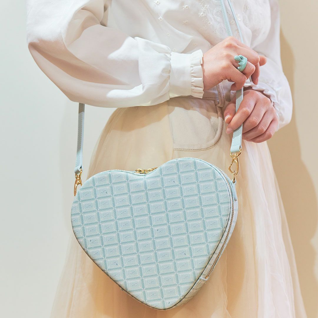 チョコミント　ハート型バッグ