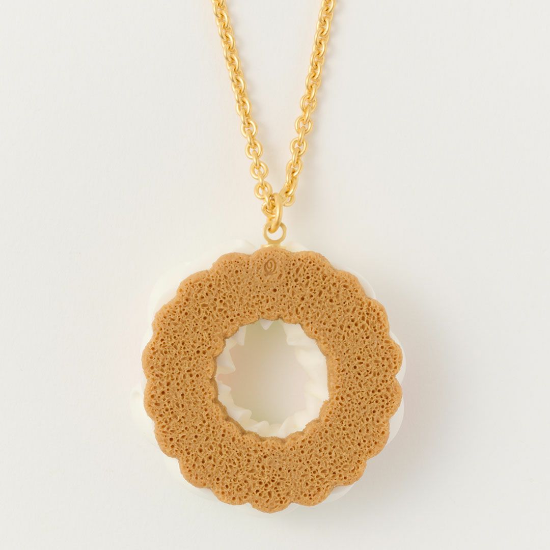 ドレンチェリーケーキ　ネックレス