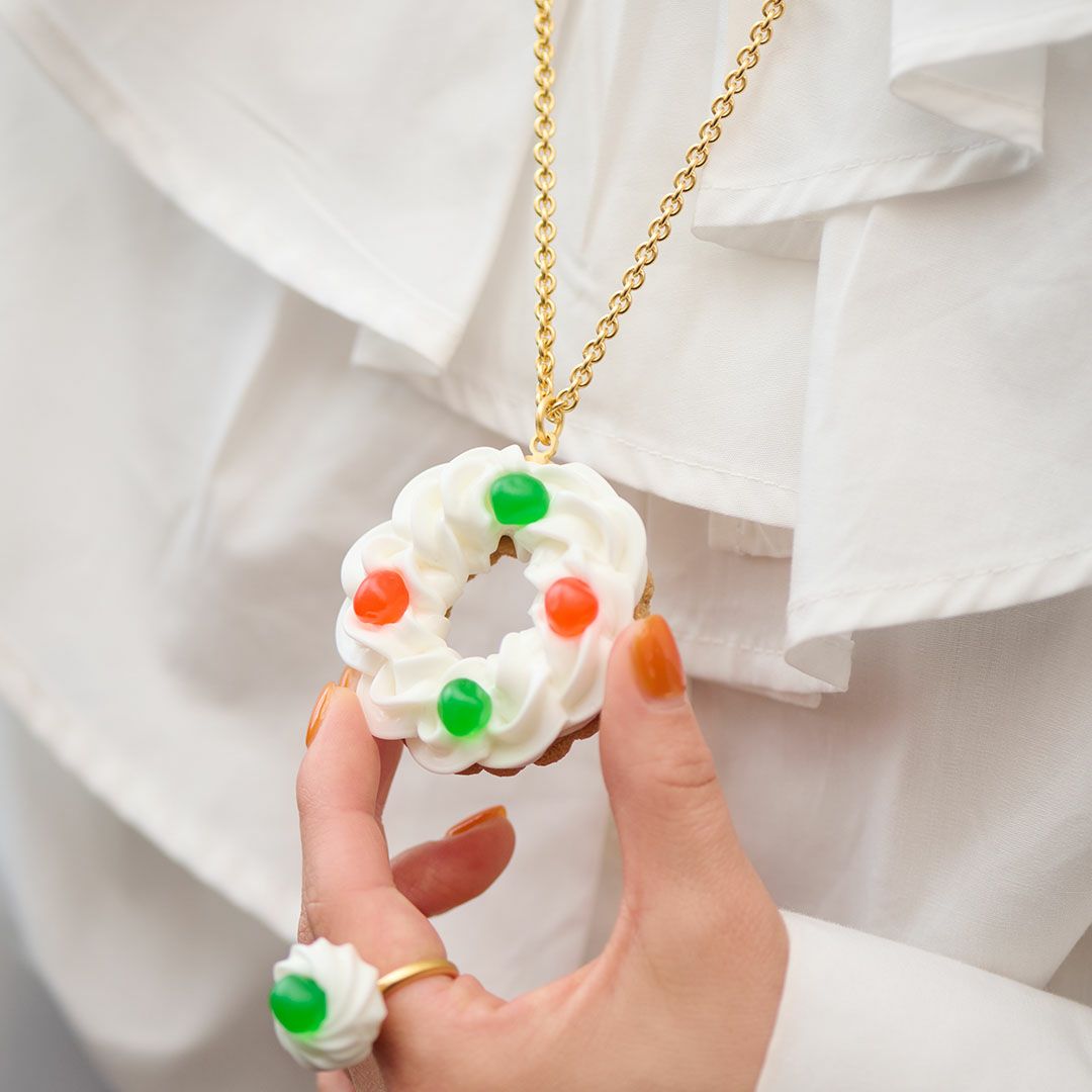 ドレンチェリーケーキ　ネックレス