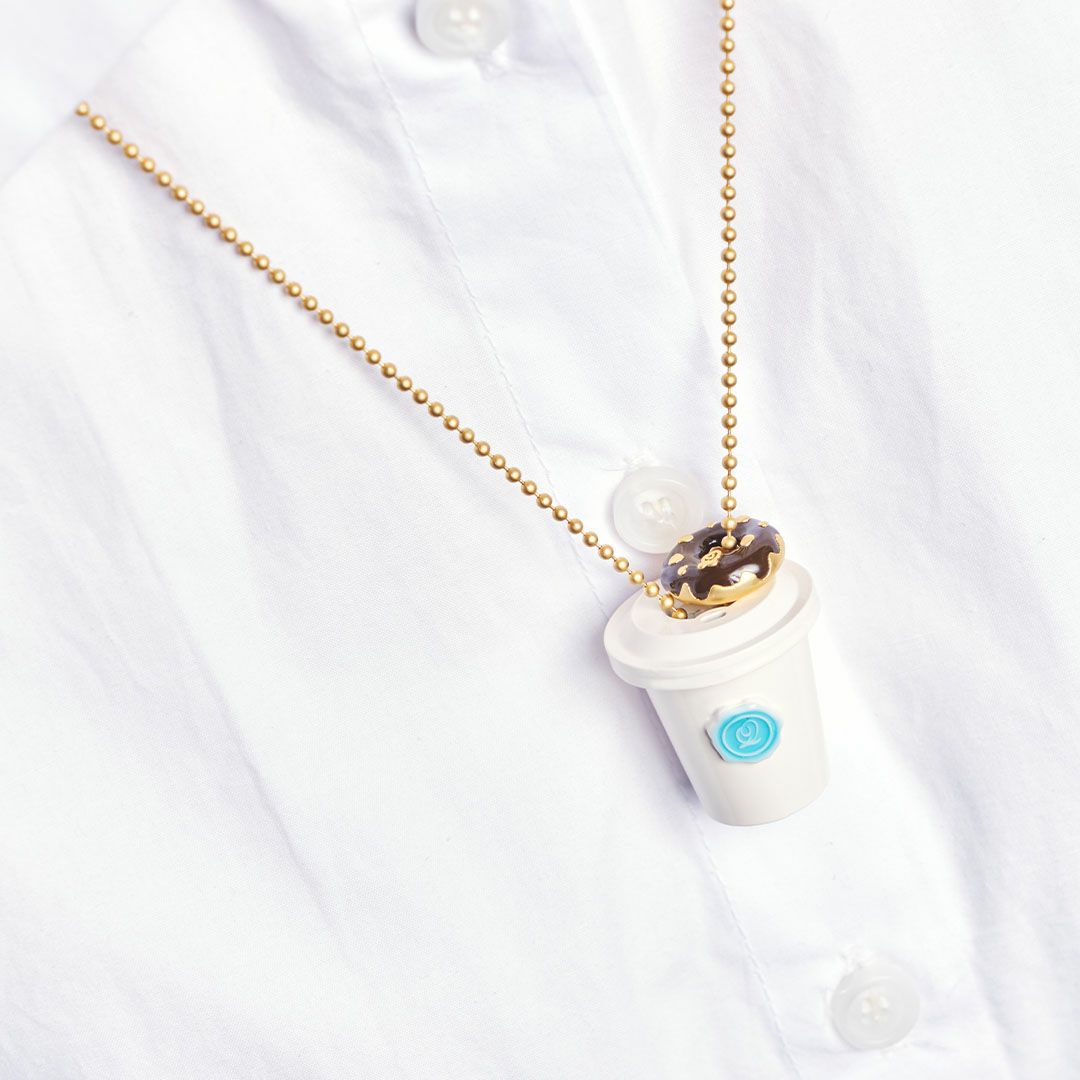 チョコレートナッツ　ドーナッツ　チャーム